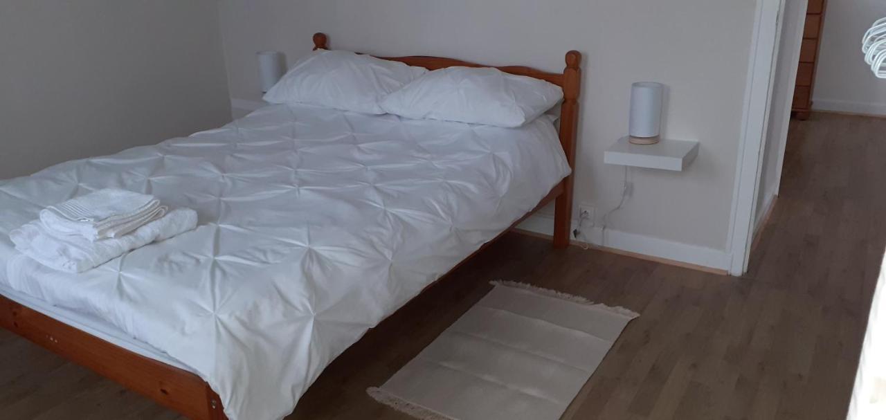 Mérillac Rainbow Cottage מראה חיצוני תמונה